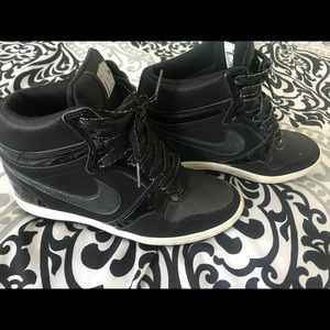 Women’s size 7.5 Nike wedges